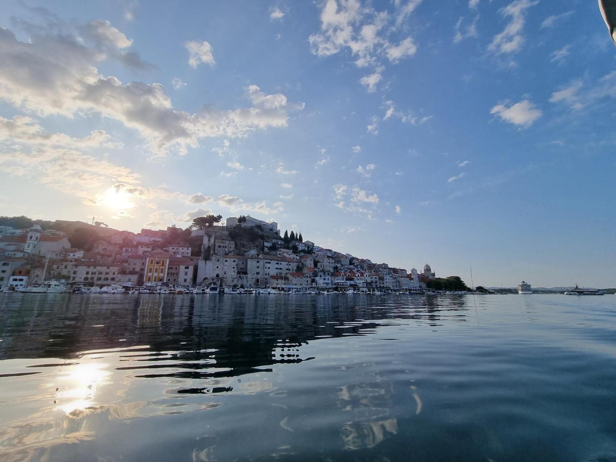 Mamio Apartment Sibenik Bagian luar foto